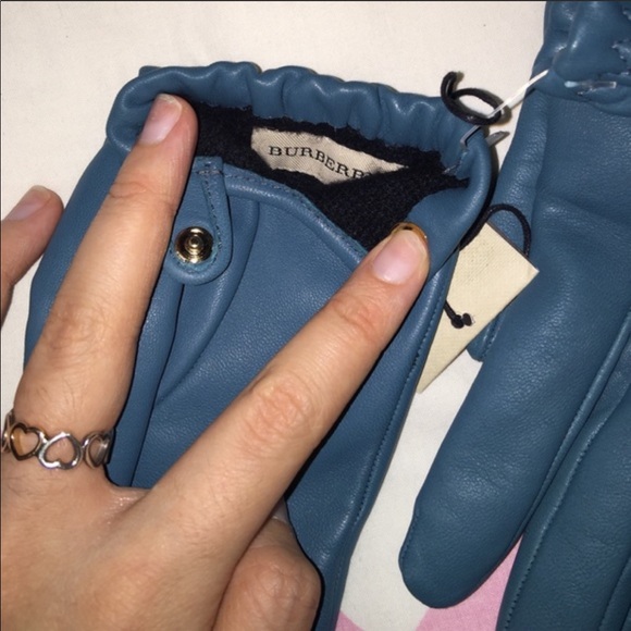 Burberry Gloves Leather Small - Picture 2 of 3
